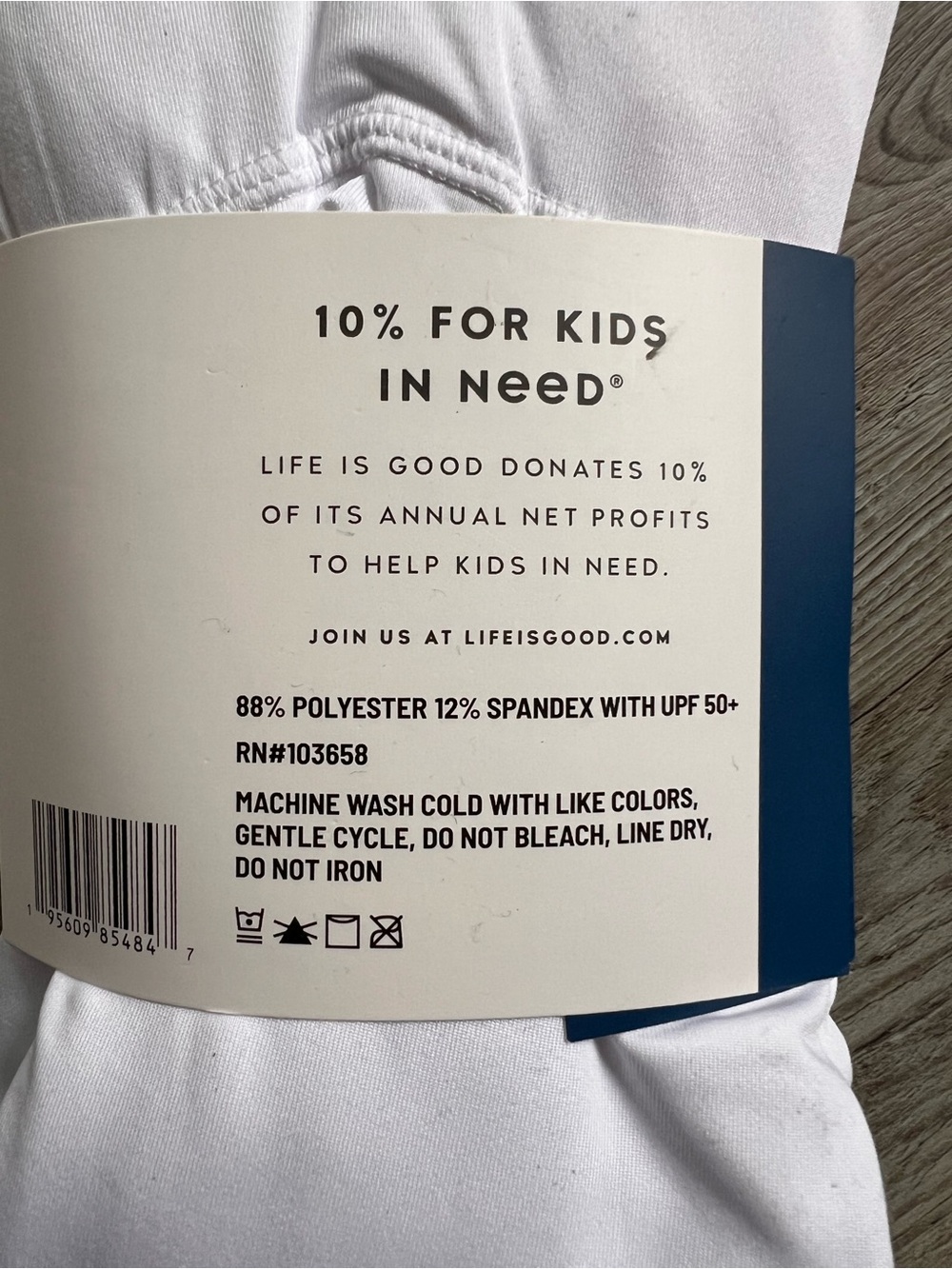 NEW Life Is Good White Ladies Sunshirt with Blue Trim - Picture 2 of 3